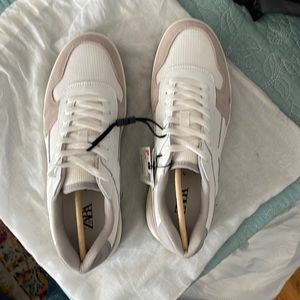 Zara Brand new sneakers size 9